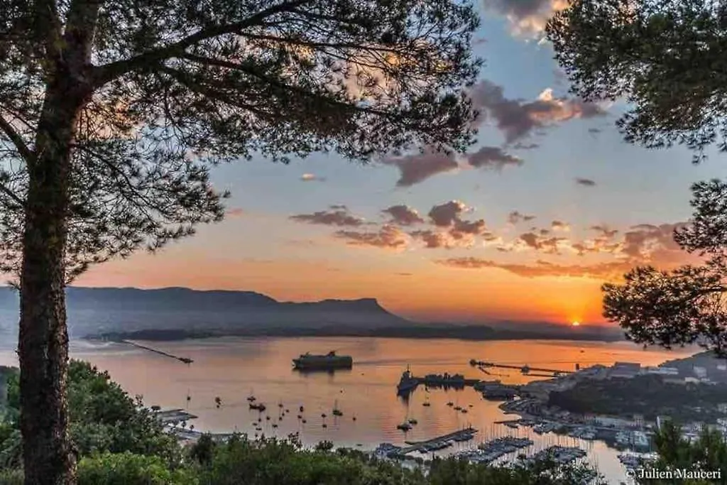 Villa Bonheur 滨海圣芒德里耶